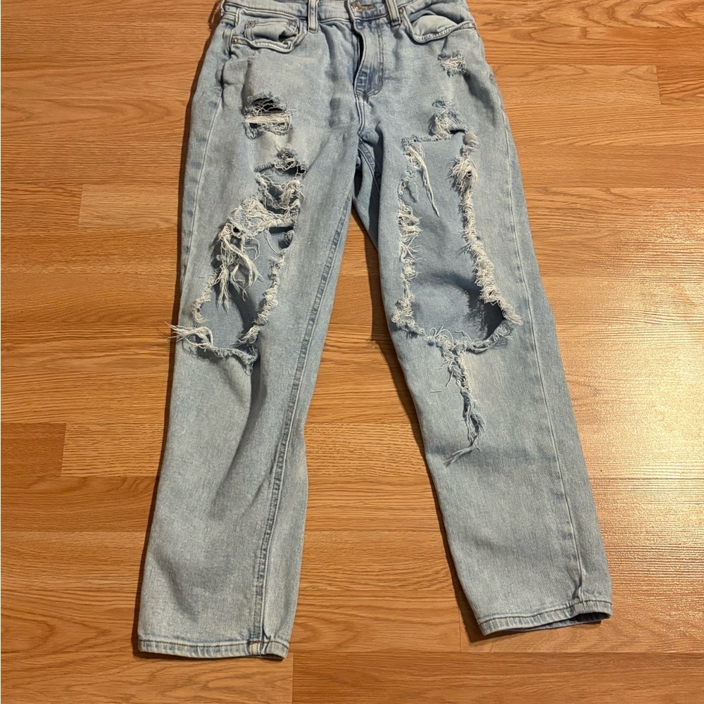 Aeropostale Mom Jeans Distressed Size 2 Light Wash